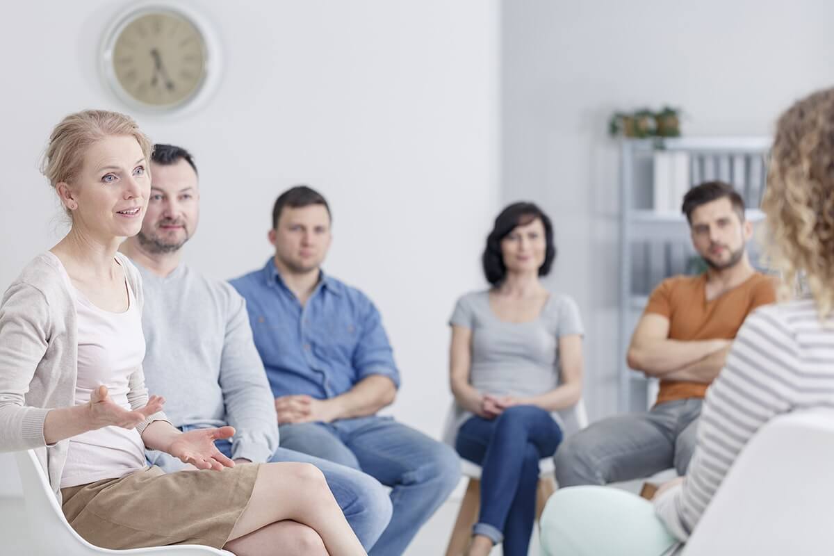 a new group of individuals learning what is Alcoholics Anonymous