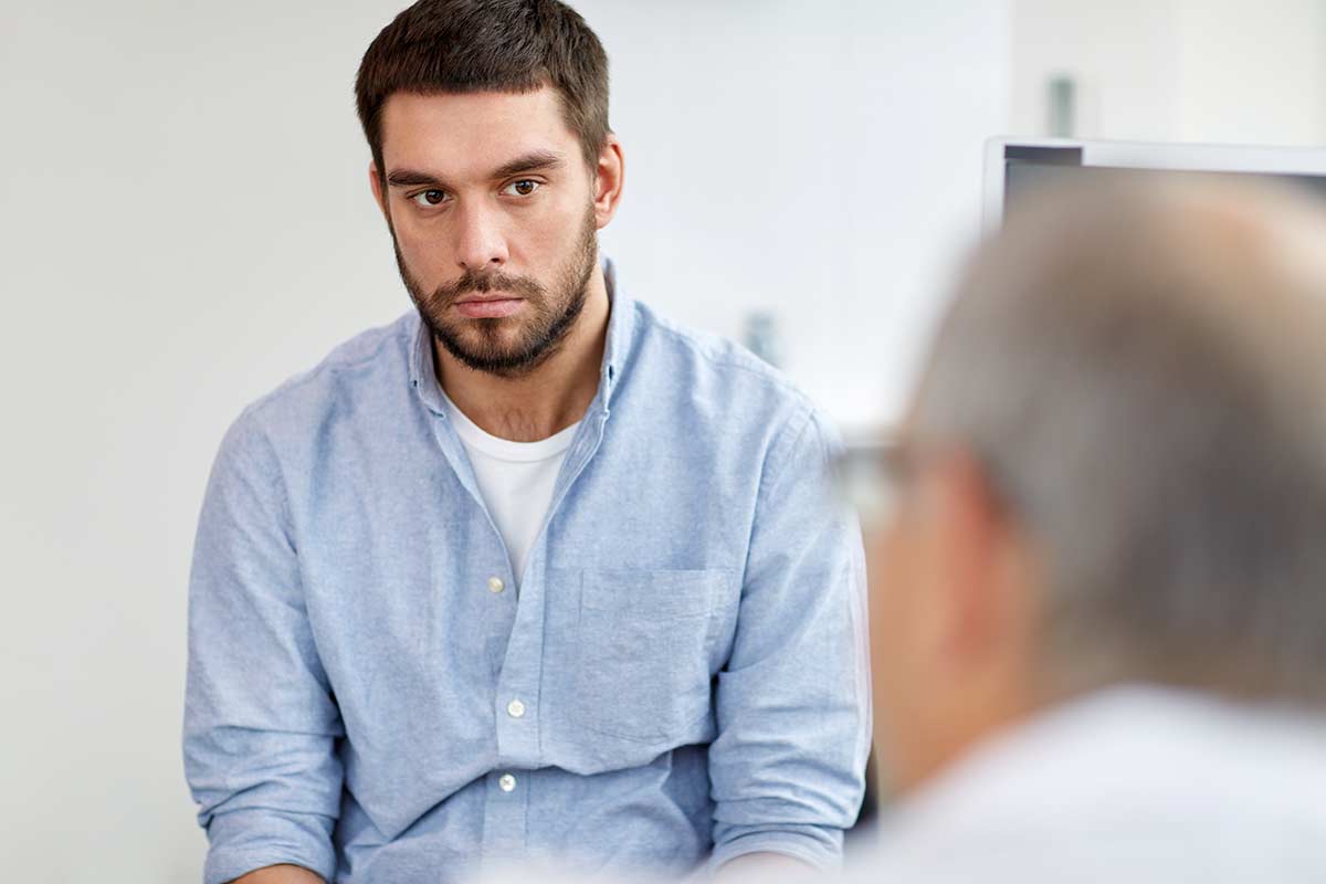 a man learns the difference between a psychologist and a therapist